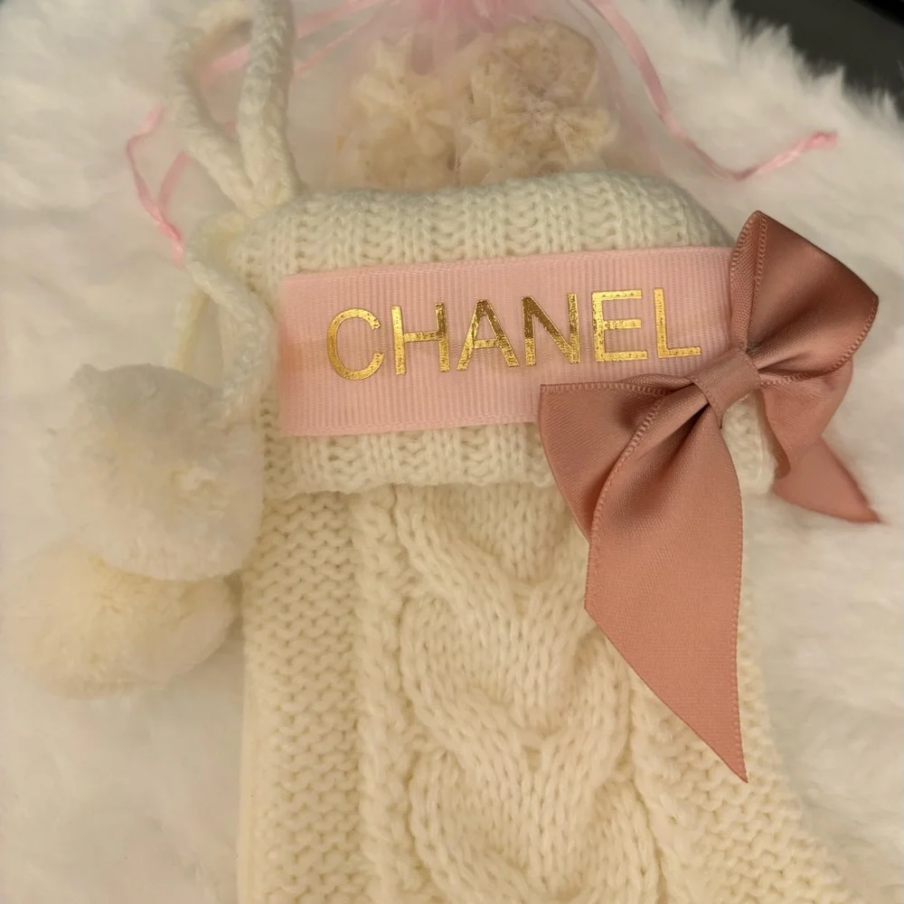 Hand made Luxury Knit Christmas Stocking with guest soaps - Picture 5 of 8